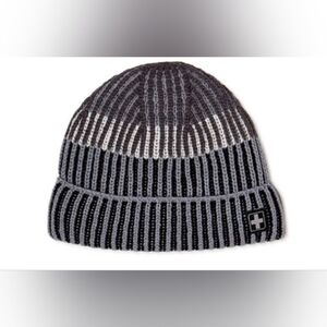 Swiss Tech Stylish Gray Knit Beanie